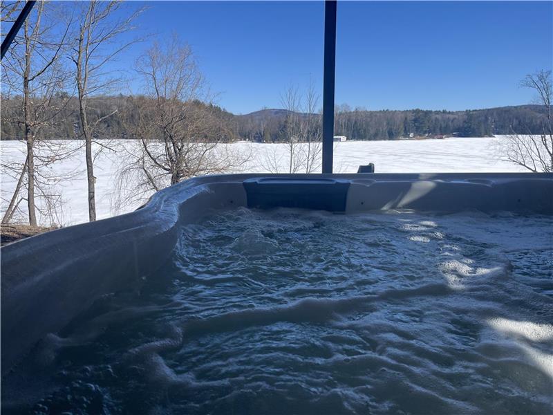 Le chalet Manitou sur la baie de la Gatineau