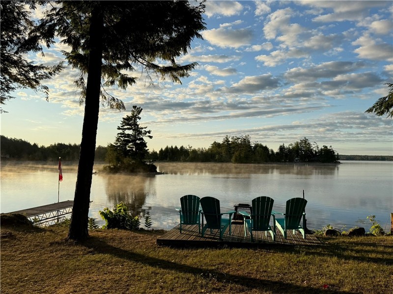 The Nook | Modern Private Waterfront Family Retreat | 3BR, 2BA, AC, Swimming, Kayaks, Paddleboard