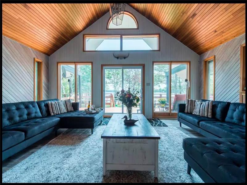 Lakefront Cottage with Cozy Cabin Appeal