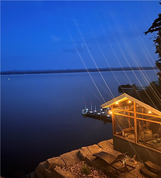 Golden Lake Hideaway cabin
