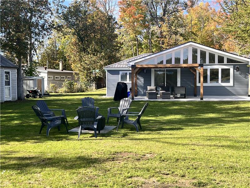 Waterfront Cottage + Firepit