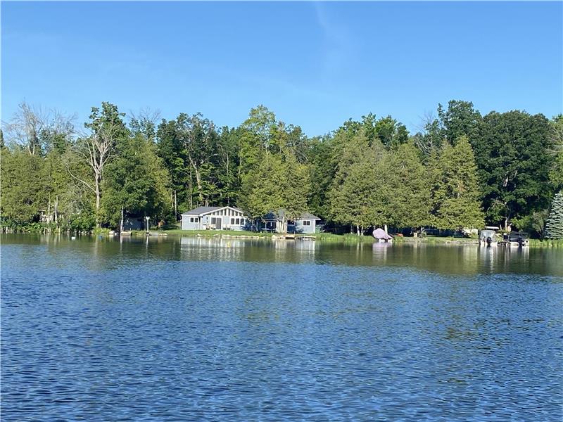 Waterfront Duplex Cottage | 6 Bedrooms | Private Docks, Kayaks & Views