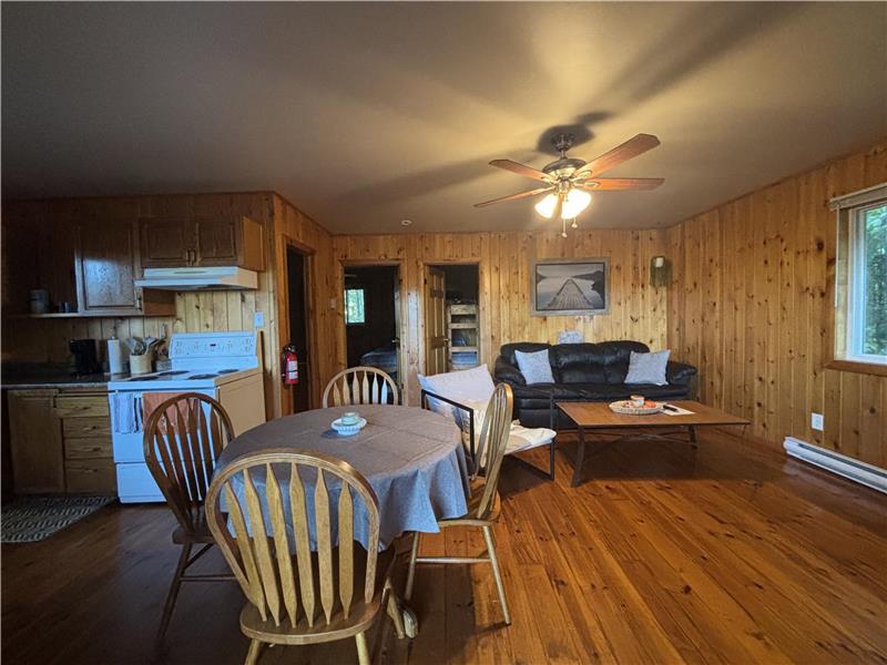 CHALET CEDAR - CHEMIN RIVER