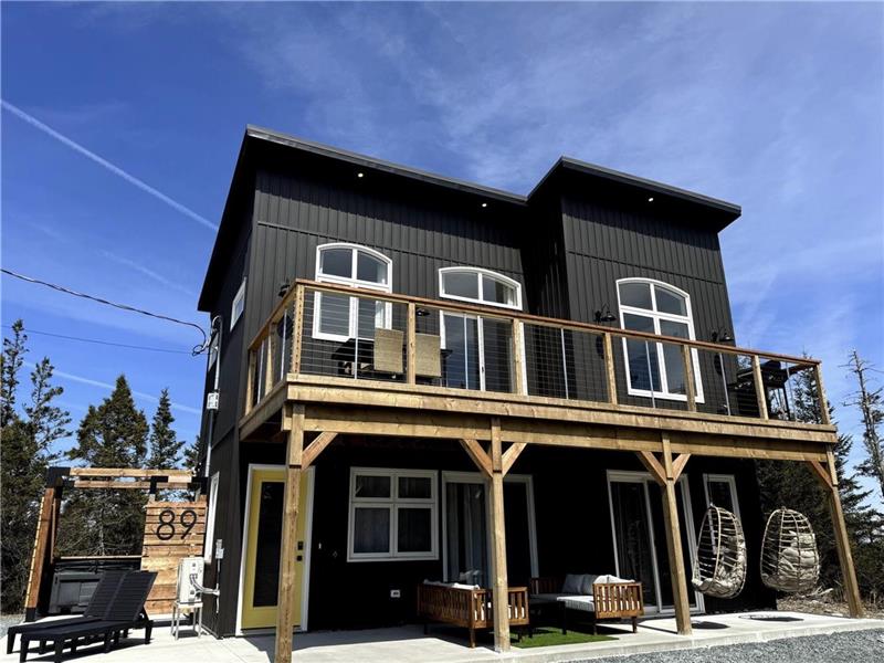 Panthers Pad private beach and two hot tubs