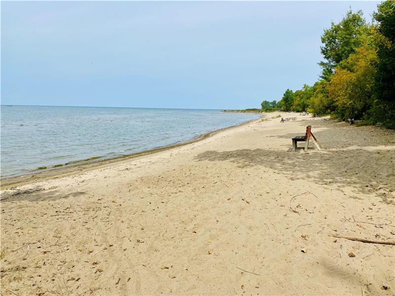 Four Bedroom Beach House on Lake Huron