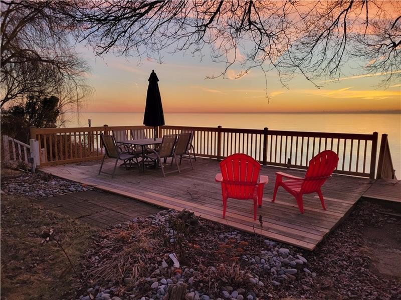 Butterfly Beach - Peaceful 3-Bedroom Beachfront Cottage Retreat