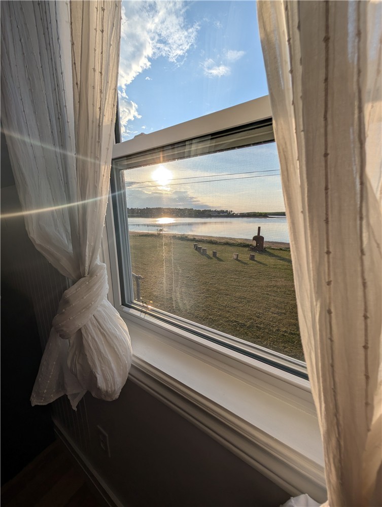 Coastal Beachfront Cottage | New Brunswick Family Getaway