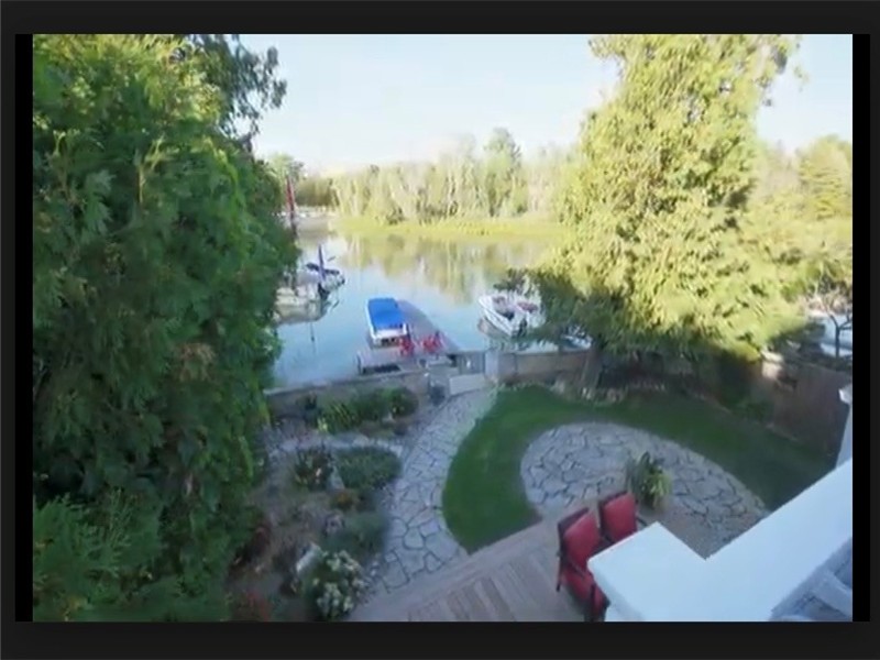 The VanHack's Summer House