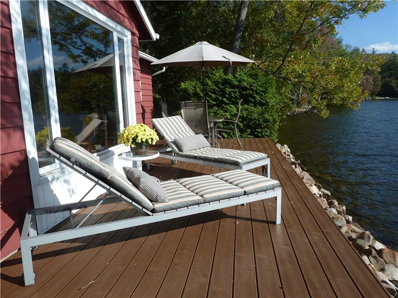 Unplug. Paddle. Breathe. — Lake Mazinaw