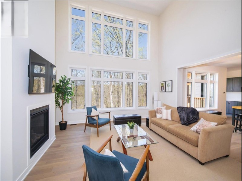 Bright Muskoka Getaway | Near Huntsville, Deerhurst & Beaches