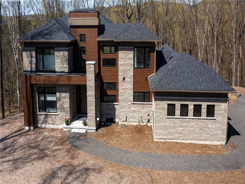 Bright Muskoka Getaway | Near Huntsville, Deerhurst & Beaches