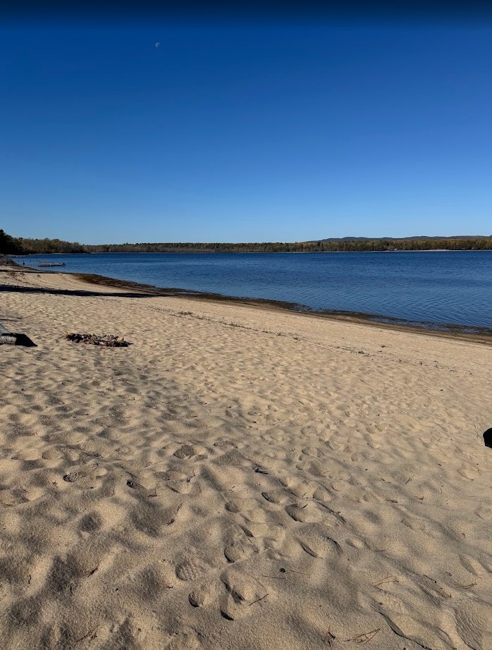Beachfront Cottages in Westmeath, ON (Cottage #2)