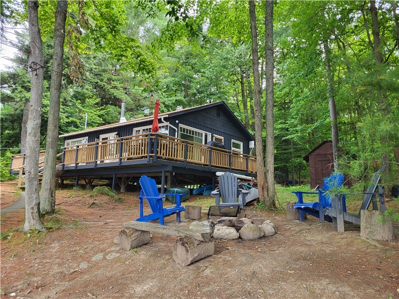 Lake Muskoka Island Cottage
