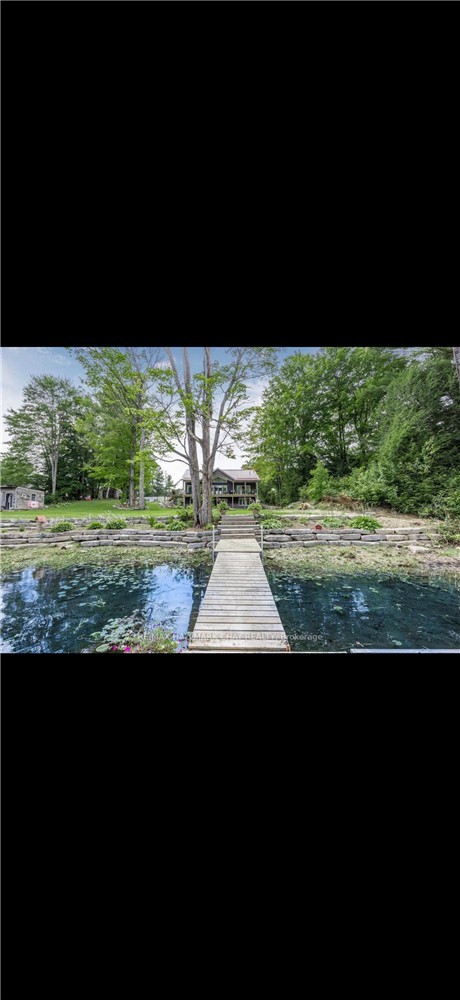 Miles Landing - Waterfront Cottage on Gull River