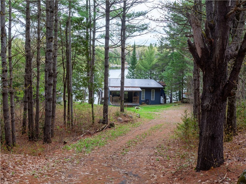 Private waterfront cottage/home 2 bed 1 bath