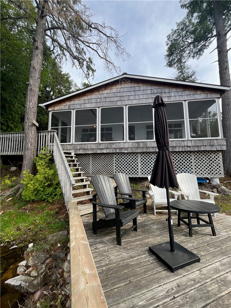 New Rental - June special Rate - Charleston Lake Water's Edge