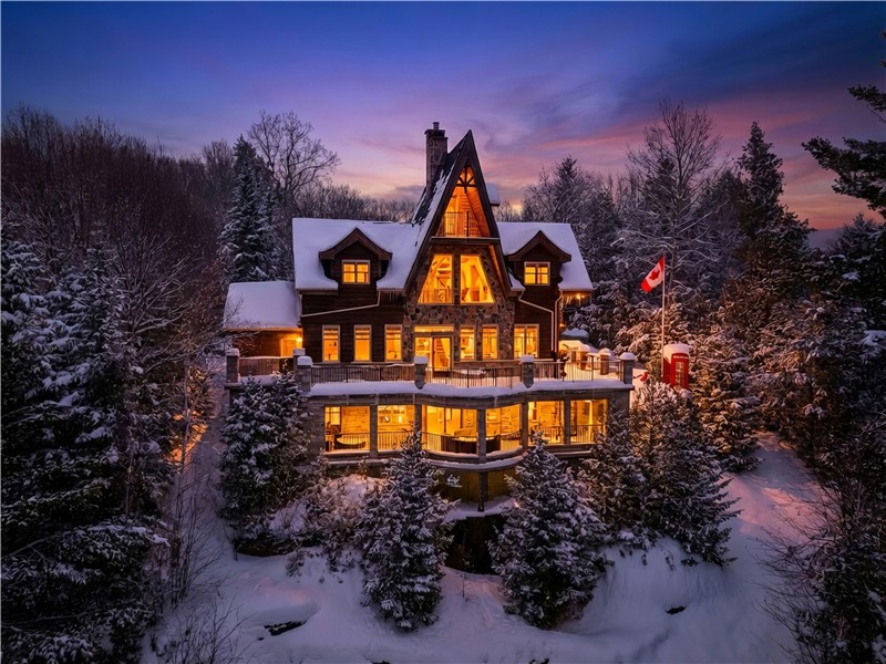 The Edge (Castle Aidan) Free Firewood, Bed Linens Included, Hot Tub, Jacuzzi, Remote Work