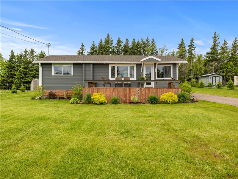 Bayview Cottage - PEI - Golf and Family Beach Getaway