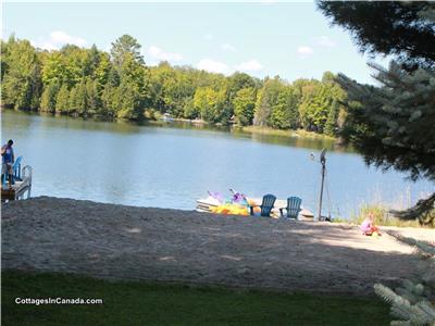 The Family Retreat - Greens Lake