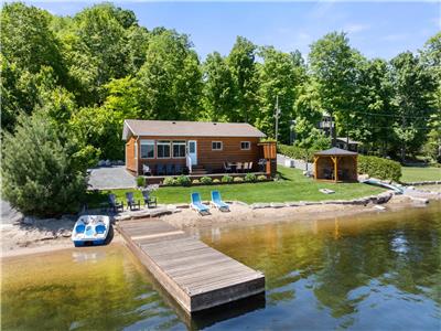Summer bookings-$2950 Beachside Modern cottage - A/C, WIFI