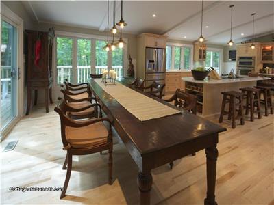 East Meets West:  Luxury Cottage in Southcott Pines, Grand Bend! No Fees or Cleaning Charges!