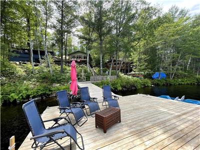 Private 3 cottage family compound in Muskoka (9 Bedrooms)