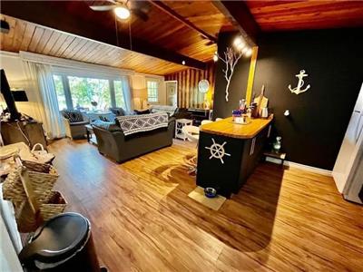 The Chelsey Cottage on Paudash Lake, Bancroft - $100 Savings - Summer 2024 Rentals