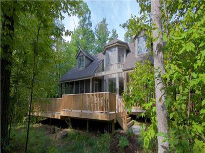 Huron Haven - Large Luxury Family Cottage
