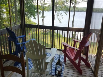 Lakefront year-round 3 bedroom cottage on Murphy Lake