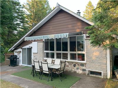 Sauble Beach Chalet (10% OFF for remaining July availability)