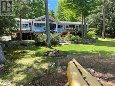 Available again! Beachfront Level Lot Kennisis Cottage (full week rentals only)