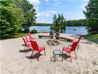 Rent A Large Family Cottage with your own PRIVATE Beach - Sleeps 12-14 comfortably