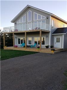 SeaGlass on Wild Rose - only 400' to Thunder Cove Beach - New in 2018 - 4 Bedroom 2 Bath - Sleeps 11
