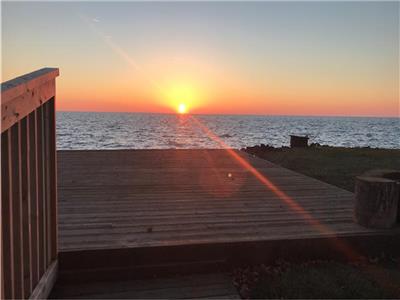 DISCOUNTED JUNE RATES * Another Sunset by the Bay