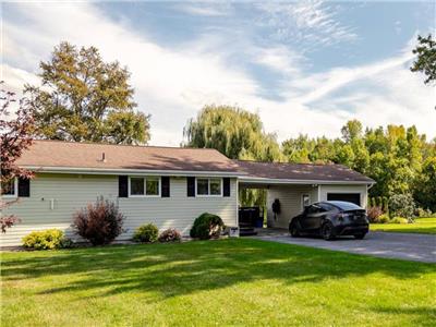 St Lawrence River Beach House