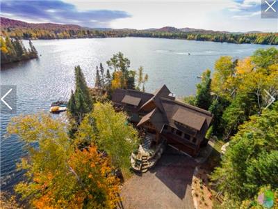 Stunning Laurentian Chalet w/Superb Architecture-Fabulous Views of Lac Ludge
