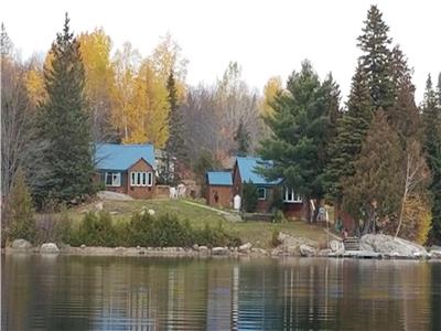 2 Beautiful Lakeside Cottages for Rent