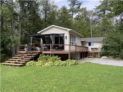 Waterfront Cottage with Guest Bunkie on Lower Buckhorn Lake