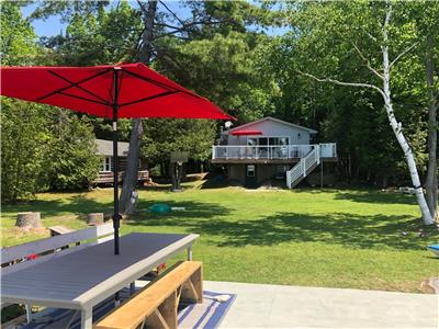 Balsam Lake 6 Bdrm, 4 season cottage. The perfect getaway for families.