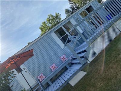 NEW LANDSCAPING - BOOK YOUR 2023 SUMMER VACAY AT SUZY BLUES ON THE BEAUTIFUL BONNECHERE RIVER