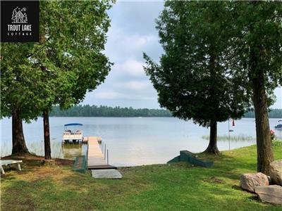 Trout Lake Family Cottage/4bdrm - 170 ft. Of Private sand beach/fishing!