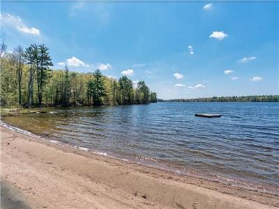 Pineridge Cottage Resort - Rustic cottages, beautiful beach, great fishing!