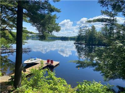 Islandview Family Cottage, Raven Lake, Dorset, ON