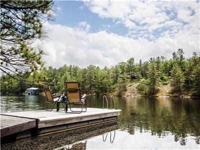 Unsurpassed Privacy on Turtle Lake - Perfect for your Fall Getaway!