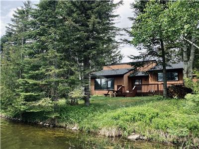 Cedar Lodge on Buckhorn Lake