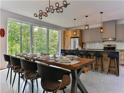 New Family Cottage near Tremblant - 4 Bedrooms with Hot Tub (B10) - Le Rummy