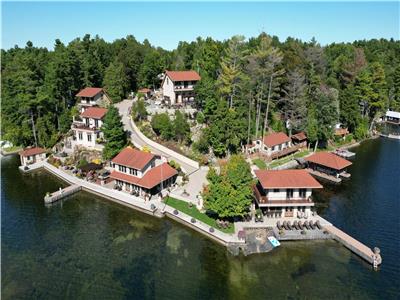 THE BELLA VISTA RESORT, 270 SPENCE LANE, CHARLESTON LAKE. ONCE IN A LIFETIME COTTAGE EXPERENCE