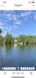 LAKEHOUSE  SECLUDED 1/2 ACRE LEVEL LOT 200 WATERFRONT, 40 min. North of Belleville DOGS/PETS WELCOME