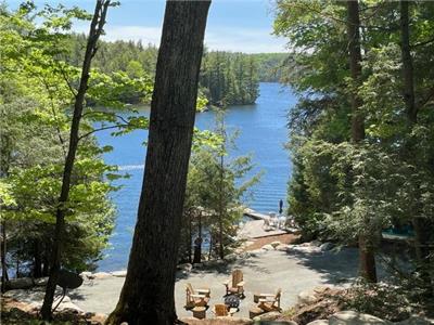 Keewaydin Cove on Kennisis Lake ** SPECTACULAR **