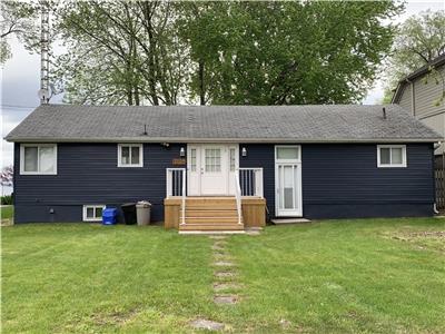 Cottage for rent on lake Simcoe
